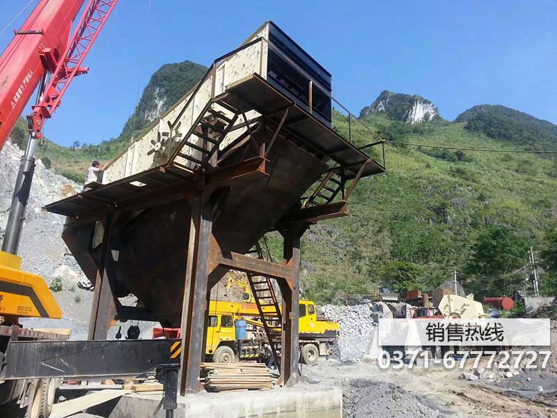 a1b-2履带式液压岩石破碎机